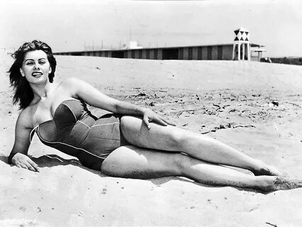 Sophia Loren posed at the Beach Photo Print Fruugo AU
