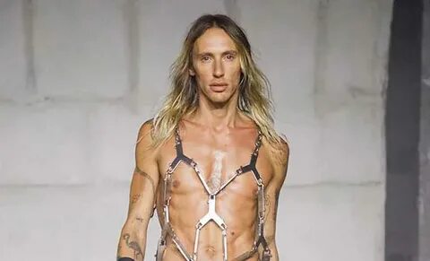 PFW: RICK OWENS Fall Winter 2022.23 Menswear Collection