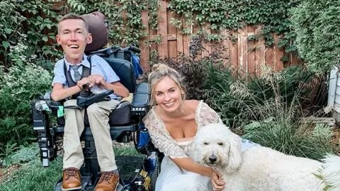 For Interabled Couple 'Squirmy and Grubs,' Mean Comments Won