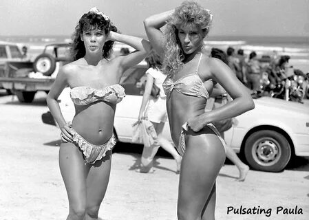 PULSATING PAULA DAYTONA BIKE WEEK BIKINI NUDE 1980S GIRLS Th