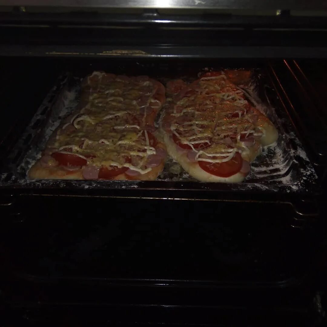 как испечь пиццу в газовой духовке чтобы она не подгорела фото 70