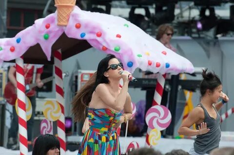 File:Katy Perry @ MuchMusic Video Awards 2010 Soundcheck 11.