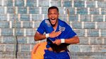 Central do Cruzeiro's tweet - "A multa rescisória do Vitor R