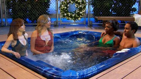 Watch Saturday Night Live Highlight: Hot Tub Christmas - NBC