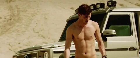 MALE CELEBRITIES: Jeremy Irvine shirtless in Beyond The Reac