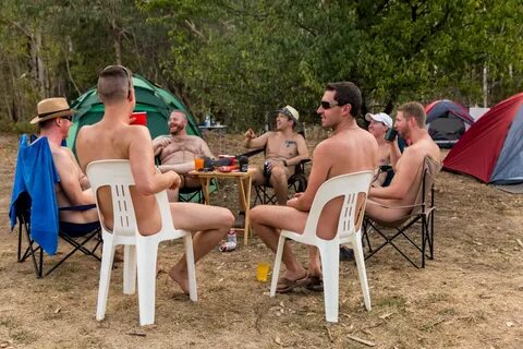hot men and gay sex: I love to go to the nude campgrounds