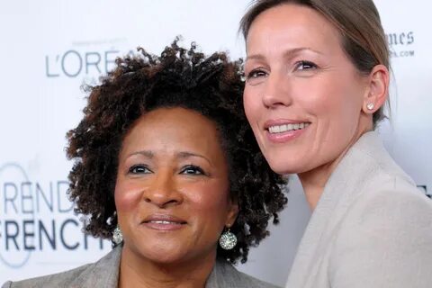 Wanda Sykes buys her wife jewelry when she gets offended by 