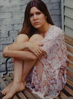 History Lovers Club on Twitter: "Carrie Fisher at her home i
