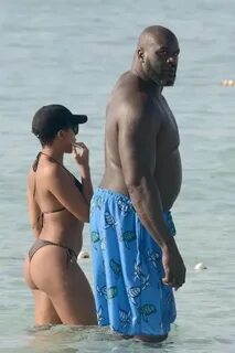 Shaq O'Neal Caught With New Girlfriend Enjoying The Sun In S