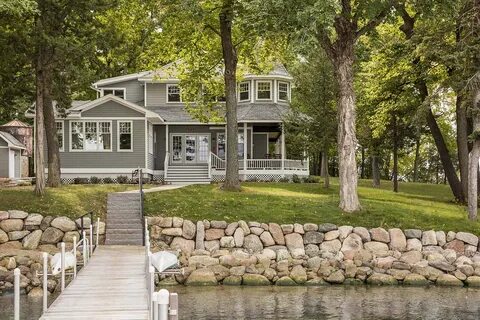 Dreamy lakeside getaway nestled on the shores of Lake Minnet