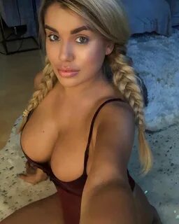 Chantel zales nude Chantel Zales: Blond, curvy & sizzling ho