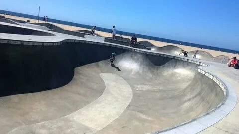 Venice beach skate park - YouTube