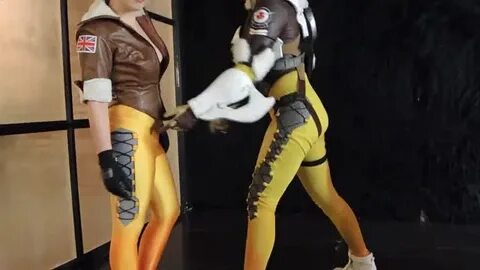 Cosplay Hacks GIFs Find the best GIF on Gfycat