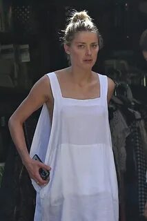 Amber-Heard-Nude-Nip-Slip-TheFappeningBlog.com-4.jpg ImageBa