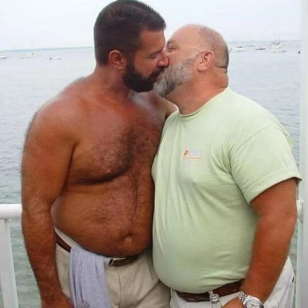 толстый мужик с толстым геем секс фото 94