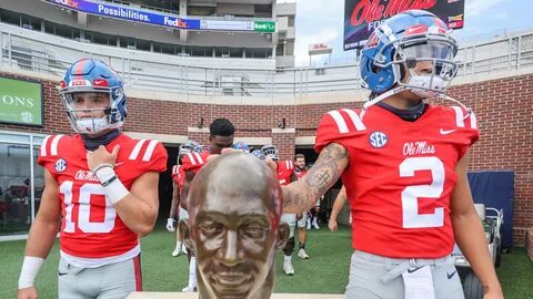 Which QB will Lane Kiffin choose to start for Ole Miss in 20