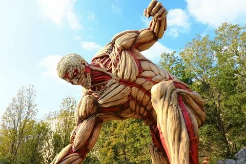 Attack on titan statue japan