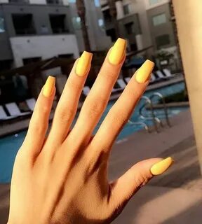 50 Gorgeous Yellow Acrylic Nails to Spice Up Your Fashion Ye