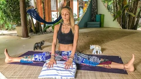 Yoga For Deep Sleep & Relaxation ♥ Best Way To Unwind Blue I
