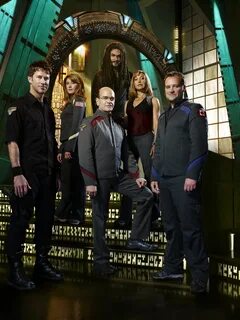 SGA season 5. Joe Flanigan, Jewel Staite, Robert Picardo, Ja