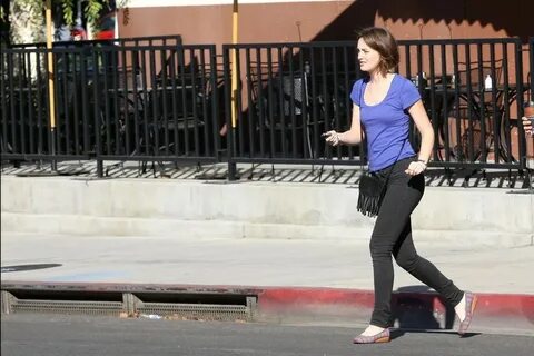 Leighton Meester at the Corner Bakery in LA-04 GotCeleb