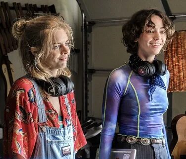 Bill & Ted Face the Music (2020) - Brigette Lundy-Paine as B