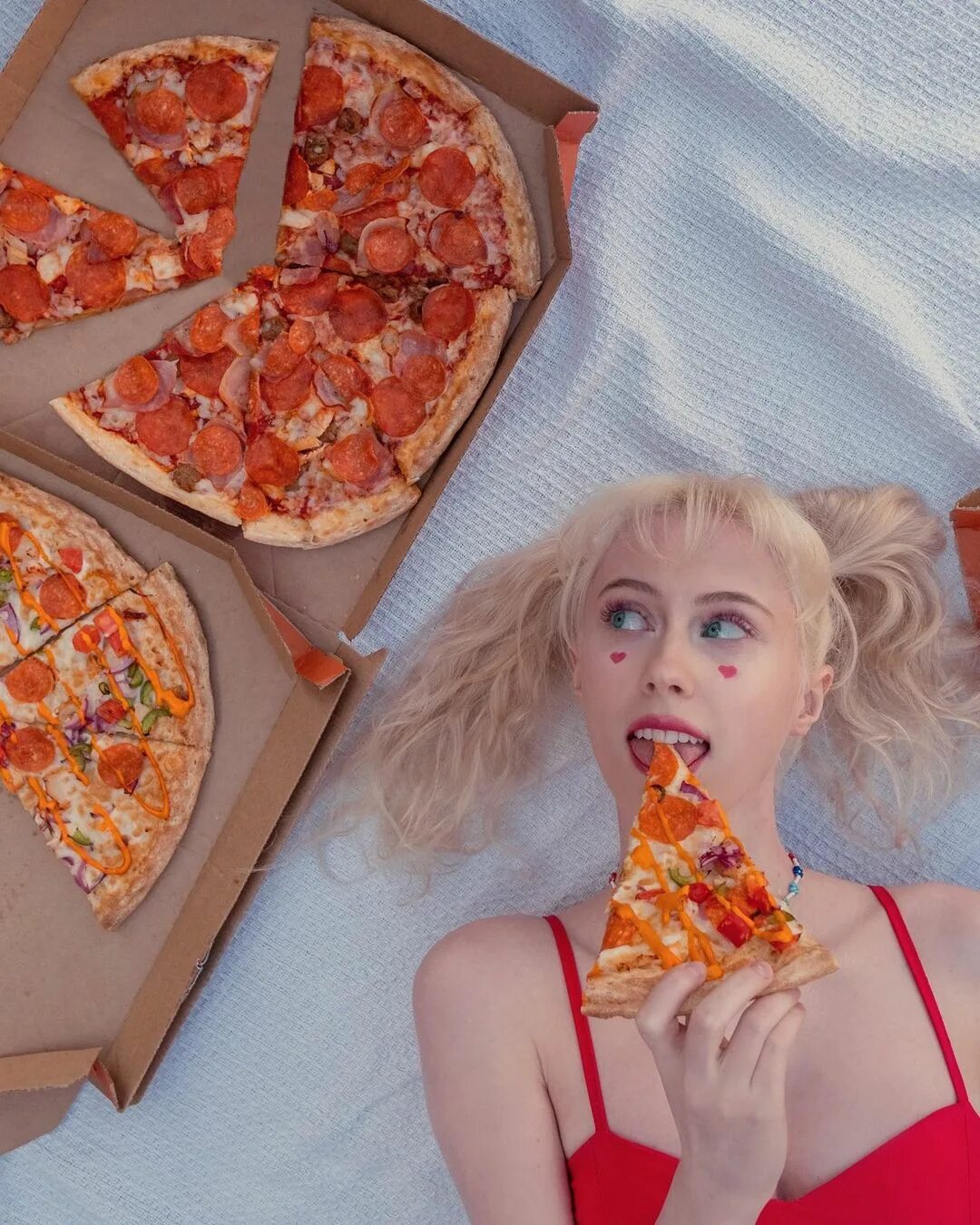 фотошоп девушка из пиццы фото 78