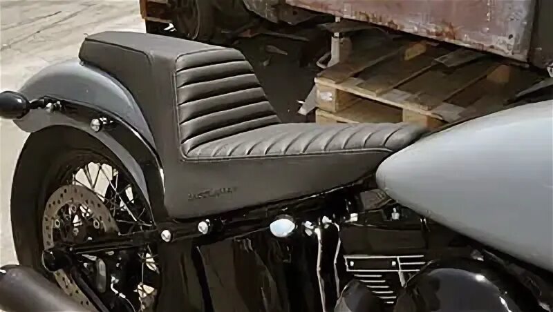 Saddlemen New "Step Up TR" Seat For Harley-Davidson Softail 