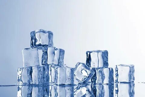 Pile Of Ice Cubes - Сток картинки - iStock