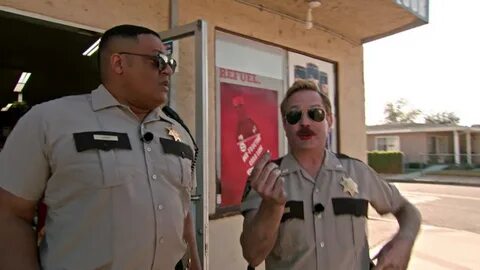 Кадры - Reno 911!: Miami - Рино 911