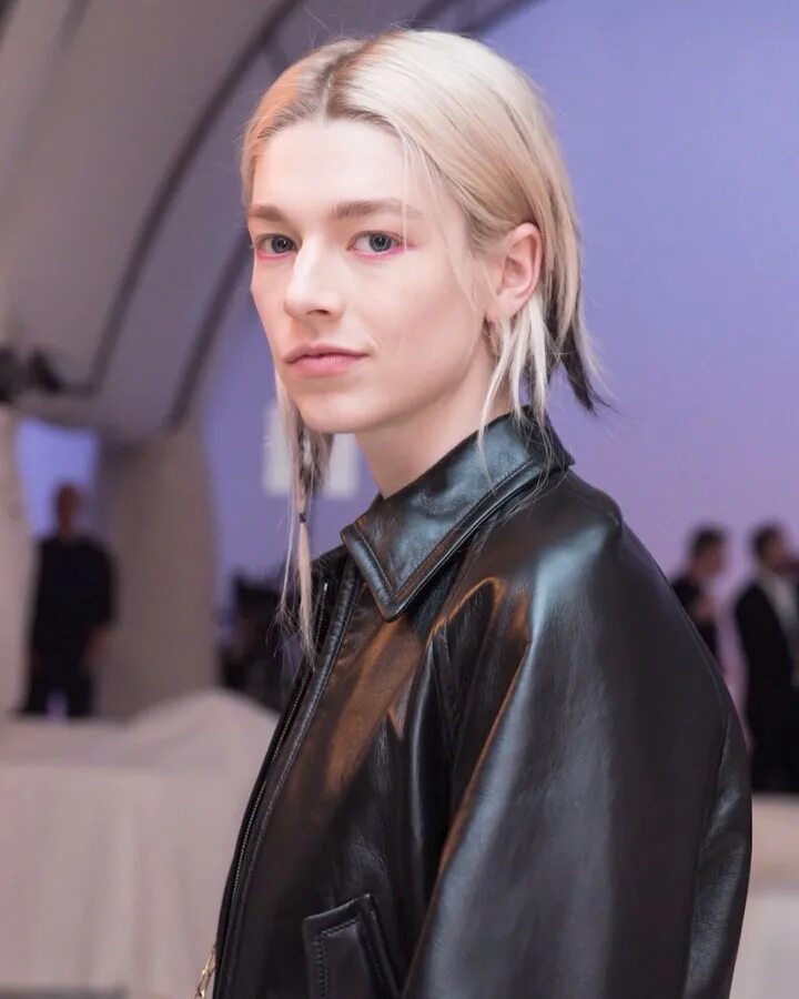 TONGL on Instagram: "Hunter Schafer part_1 Ask questions if you want)