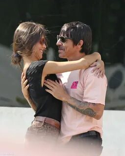 Anthony Kiedis and Helena Vestergaard, 30 years age differen