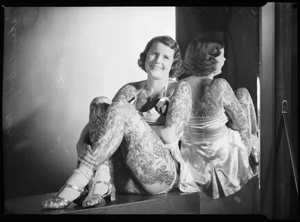 Tattooed lady Betty Broadbent, Pix, 4 April 1938 - Flashbak