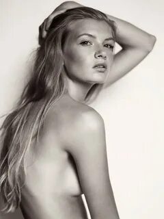 Karlie Kloss Nude Pictures. Rating = 8.54/10