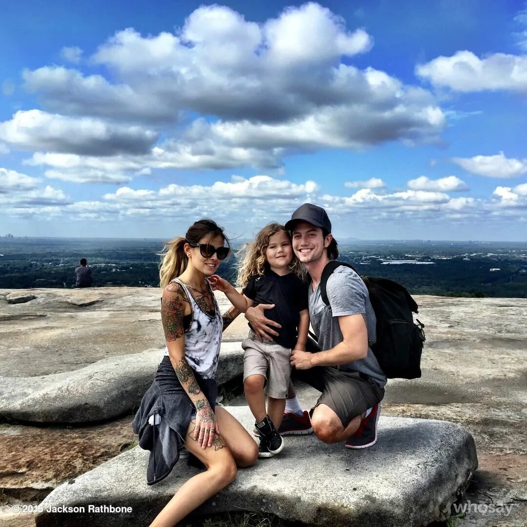 Jackson Rathbone auf Instagram: "On top of Stone Mountain,all covered ...