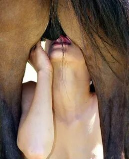 Bestiality Swingers ::. Girl showing how to fuck a horse and
