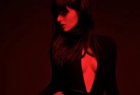 BANKS releases debut album 'Goddess' ← UPDATEME