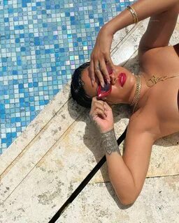 Rihanna Girls Leaks - Sexy e-Girls 🔞