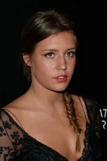 Adèle Exarchopoulos Pictures. Hotness Rating = 9.63/10