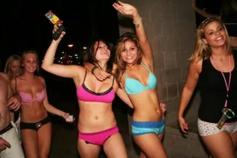 ASU Students Made an Awesome Undie Run (24 pics)