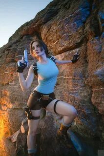 Lara Croft - by - Shade Cramer - pikabu.monster