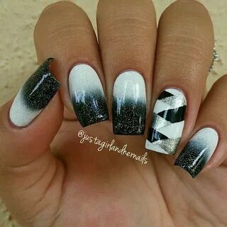 Black white and silver ombre striped nailart #nailart #nails