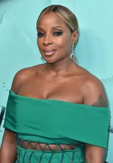 Mary J. Blige - 2018 Tiffany Blue Book Collection in NYC * C