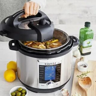 Instant Pot Ultra, 6 qt. Sur La Table Slow cooker crock pot,