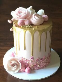 Pink and Gold drip cake with sugar roses Drip cakes, Green b