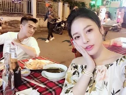 Cận cảnh nhan sắc 'bạn gái' mới của PewPew 'hạ gục' Trâm Anh