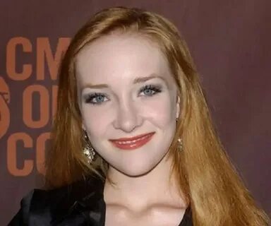Scarlett Pomers - Actresses, Family, Personal Life - Scarlet