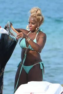 MAR J. BLIGE in Bikini at a Beach in Miami 07/25/2021 - Hawt