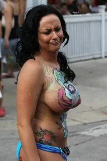 🔥 Body painting a big tits beauty and fucking her hard