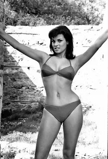 Raquel Welch - bikini, 1960s Chicas, Modelos, Actrices